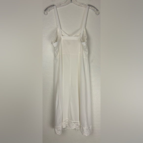 Vintage Western Maid Lace Cups Full Slip White AwSize 34/L 0414 - Picture 4 of 6